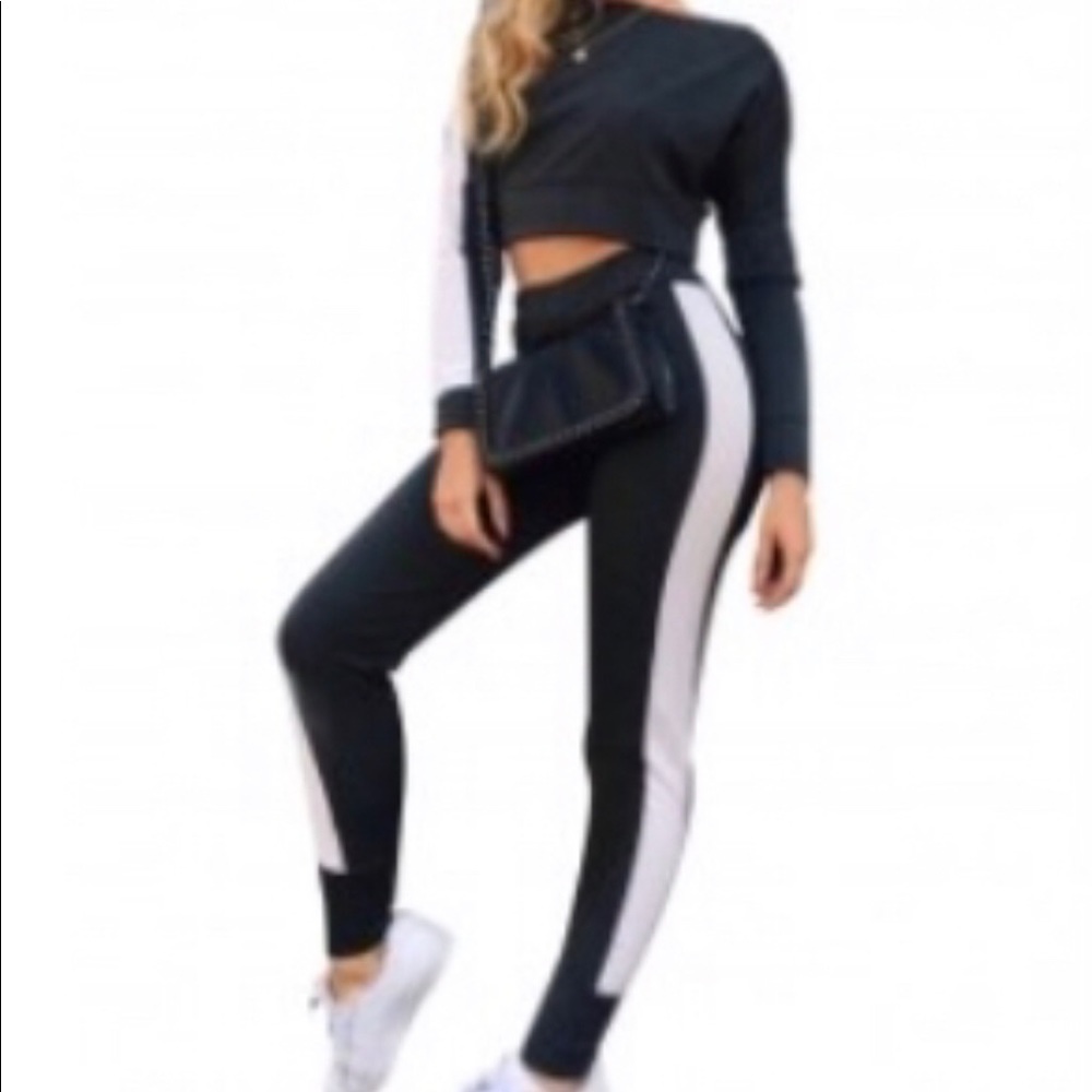 Track suit - Picture 3 of 4